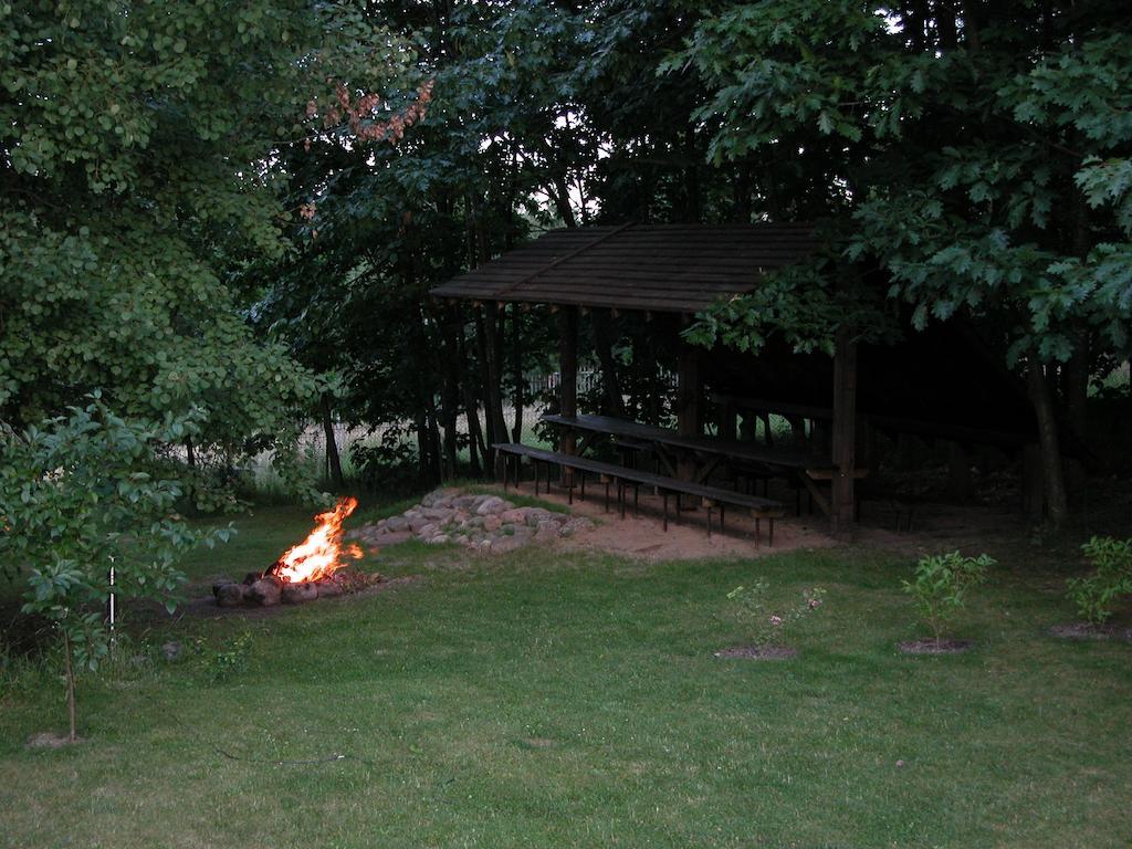 Bed and Breakfast Gosciniec Yaga Wilkasy Exterior foto