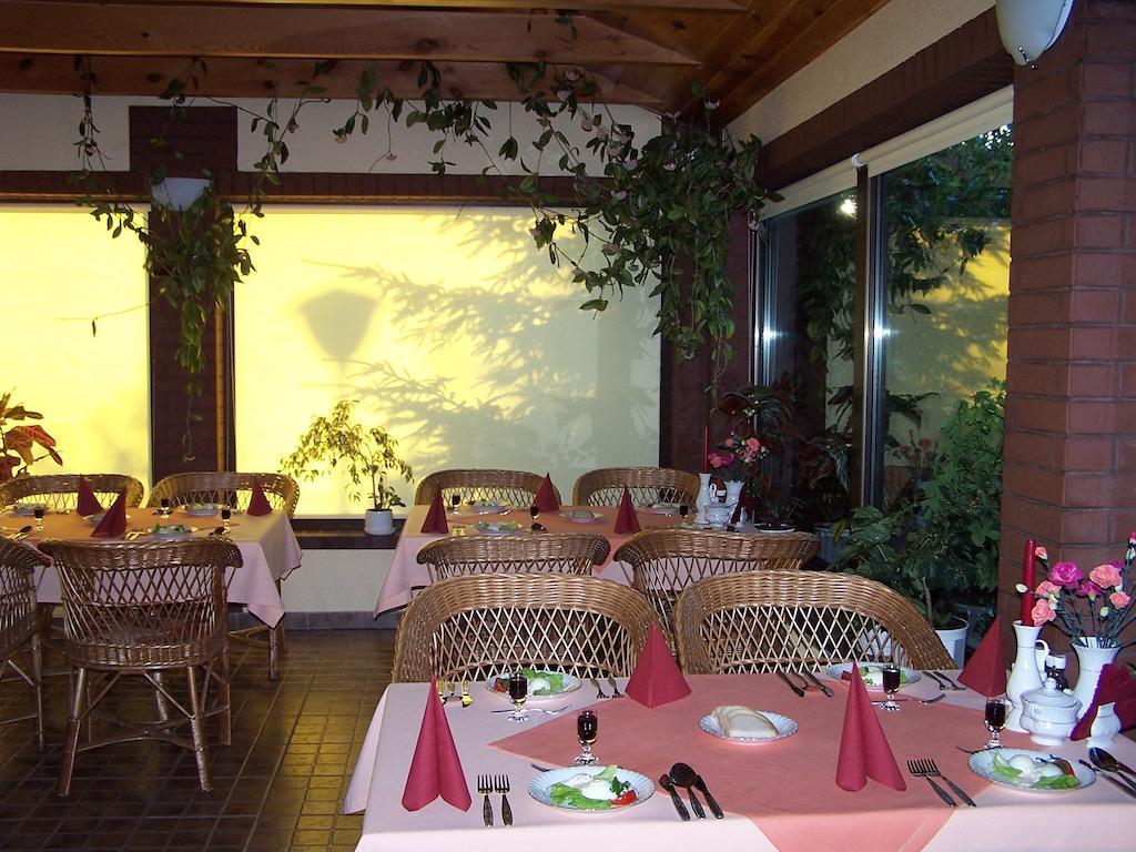 Bed and Breakfast Gosciniec Yaga Wilkasy Exterior foto