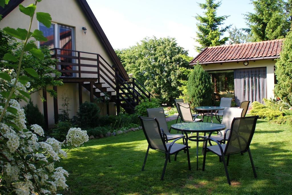 Bed and Breakfast Gosciniec Yaga Wilkasy Exterior foto