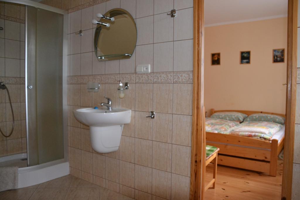 Bed and Breakfast Gosciniec Yaga Wilkasy Zimmer foto
